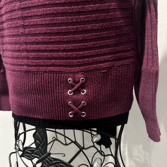 Sweater - Picture 3 of 7